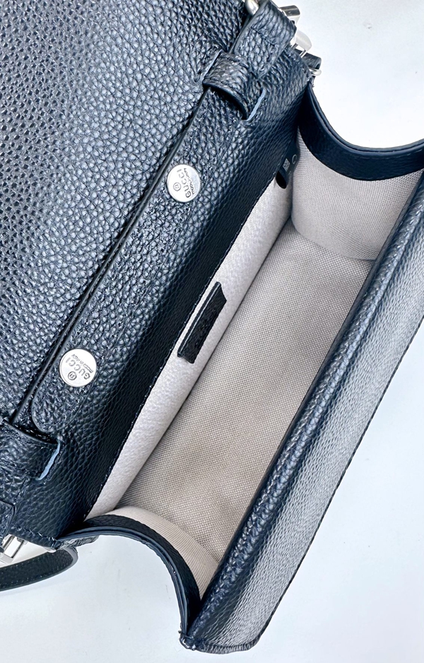 激安グッチバッグコピー側面デザイン